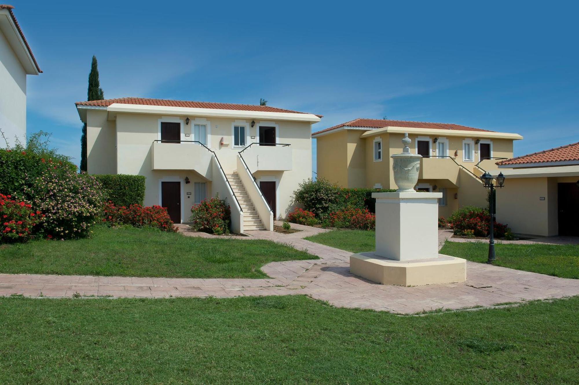 Akamanthea Holiday Village Полис Екстериор снимка