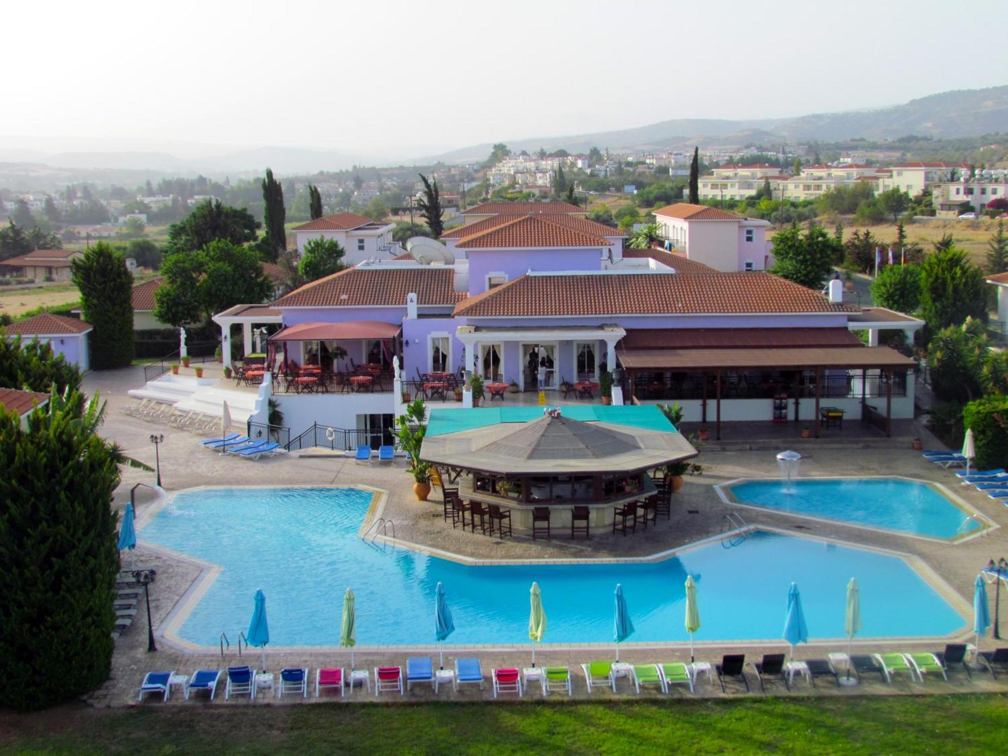 Akamanthea Holiday Village Полис Екстериор снимка